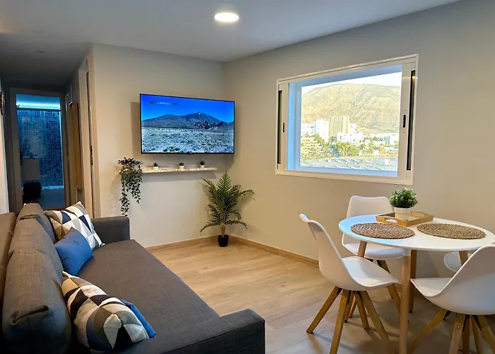 El Faro Del Cabezo *